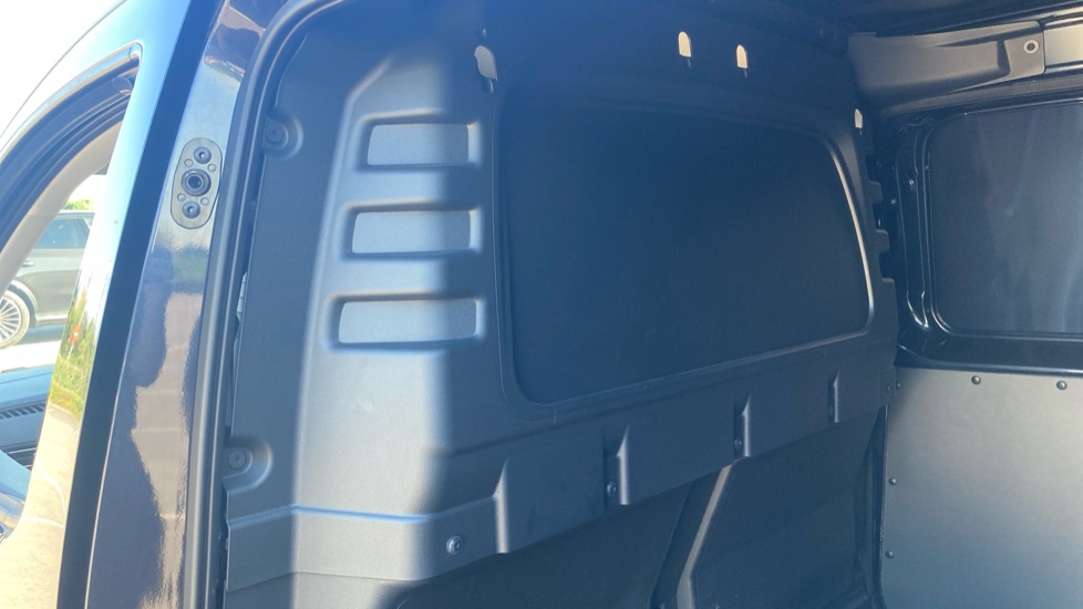 Ford Transit Connect 250 L2 Petrol 1.5 EcoBoost PHEV 150 Trend Van Auto - Image 18