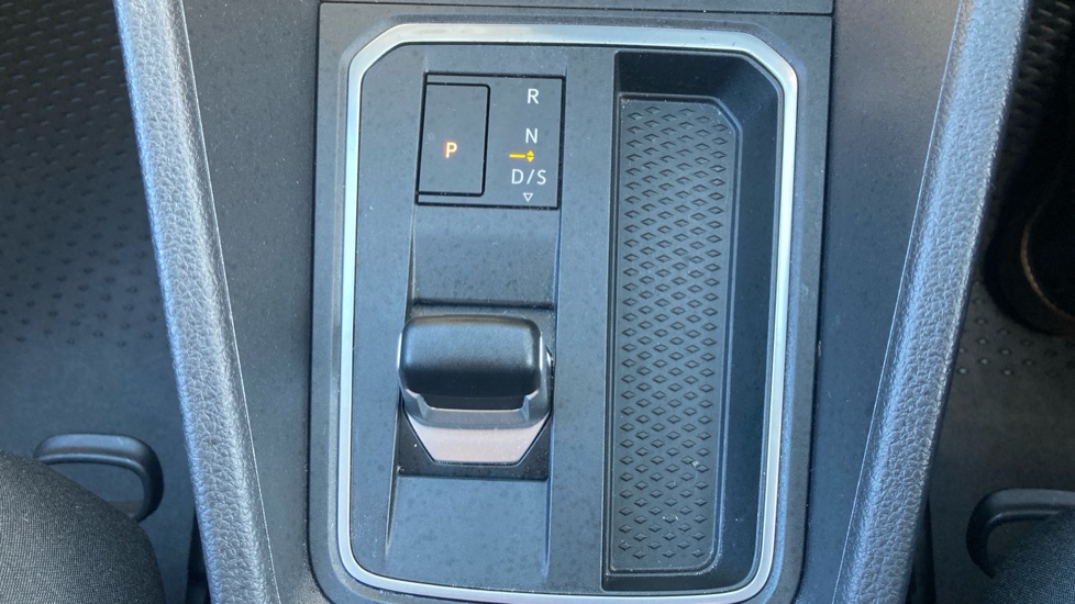 Ford Transit Connect 250 L2 Petrol 1.5 EcoBoost PHEV 150 Trend Van Auto - Image 27