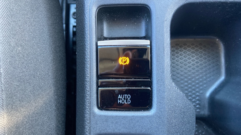 Ford Transit Connect 250 L2 Petrol 1.5 EcoBoost PHEV 150 Trend Van Auto - Image 28