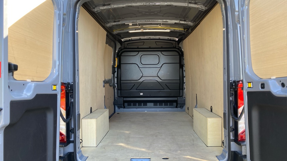 Ford Transit 350 L3 Diesel Fwd 2.0 EcoBlue 130ps H2 Limited Van Auto [8S] [Nav] - Image 12