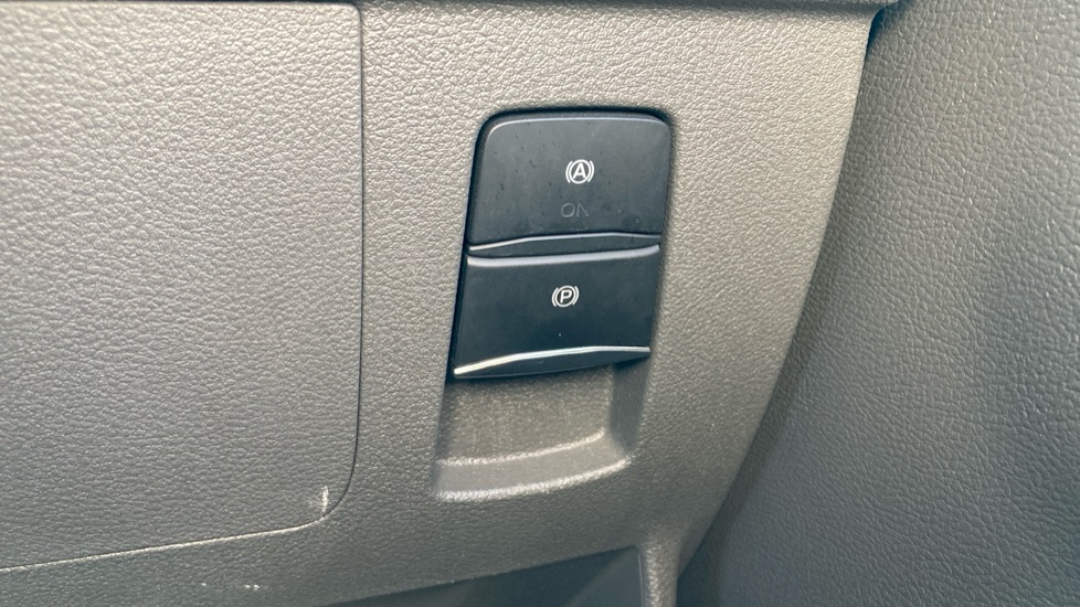 Ford Transit 350 L3 Diesel Fwd 2.0 EcoBlue 130ps H2 Limited Van Auto [8S] [Nav] - Image 33