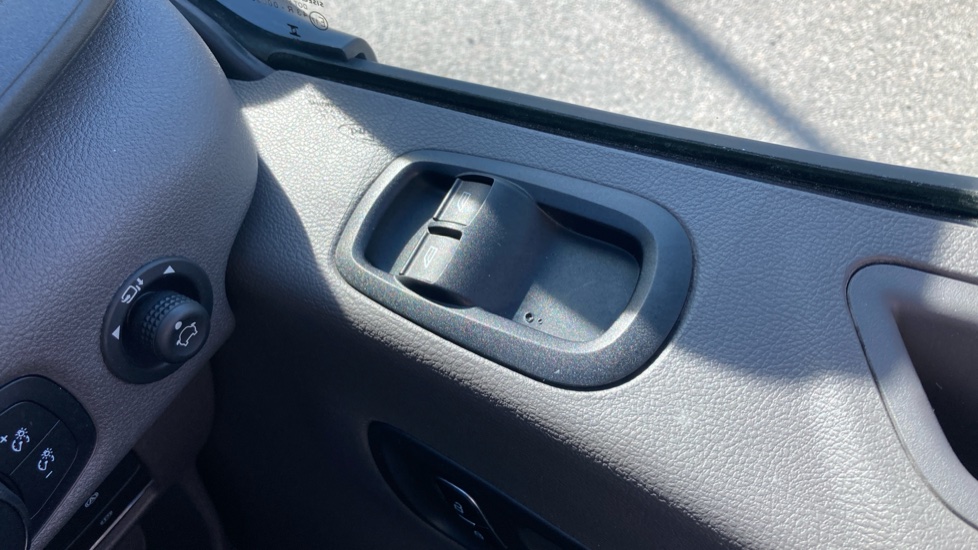 Ford Transit 350 L3 Diesel Fwd 2.0 EcoBlue 130ps H2 Limited Van Auto [8S] [Nav] - Image 34