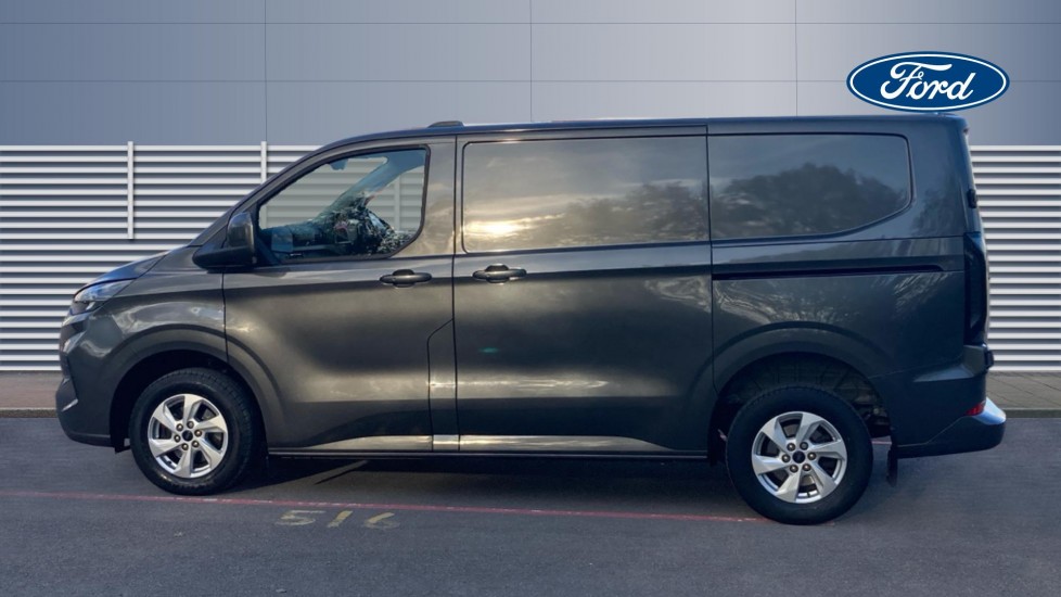 Ford Transit Custom 300 L1 Diesel Fwd 2.0 EcoBlue 136ps H1 Van Limited Auto - Image 4