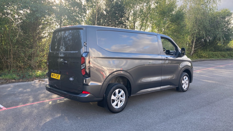 Ford Transit Custom 300 L1 Diesel Fwd 2.0 EcoBlue 136ps H1 Van Limited Auto - Image 10