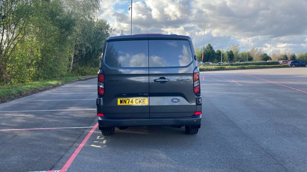 Ford Transit Custom 300 L1 Diesel Fwd 2.0 EcoBlue 136ps H1 Van Limited Auto - Image 11