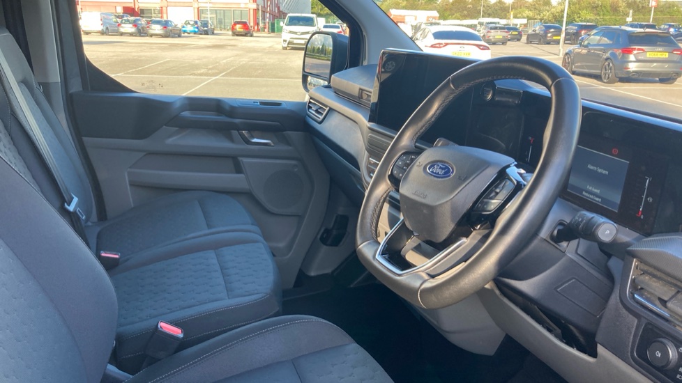Ford Transit Custom 300 L1 Diesel Fwd 2.0 EcoBlue 136ps H1 Van Limited Auto - Image 16