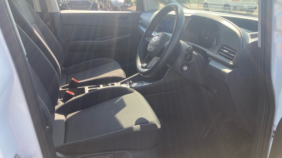 Ford Transit Connect 240 L2 Diesel 2.0 EcoBlue 122ps Trend Van Auto - Image 6