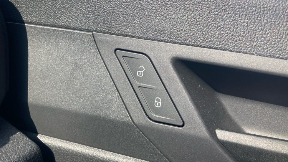 Ford Transit Connect 240 L2 Diesel 2.0 EcoBlue 122ps Trend Van Auto - Image 35