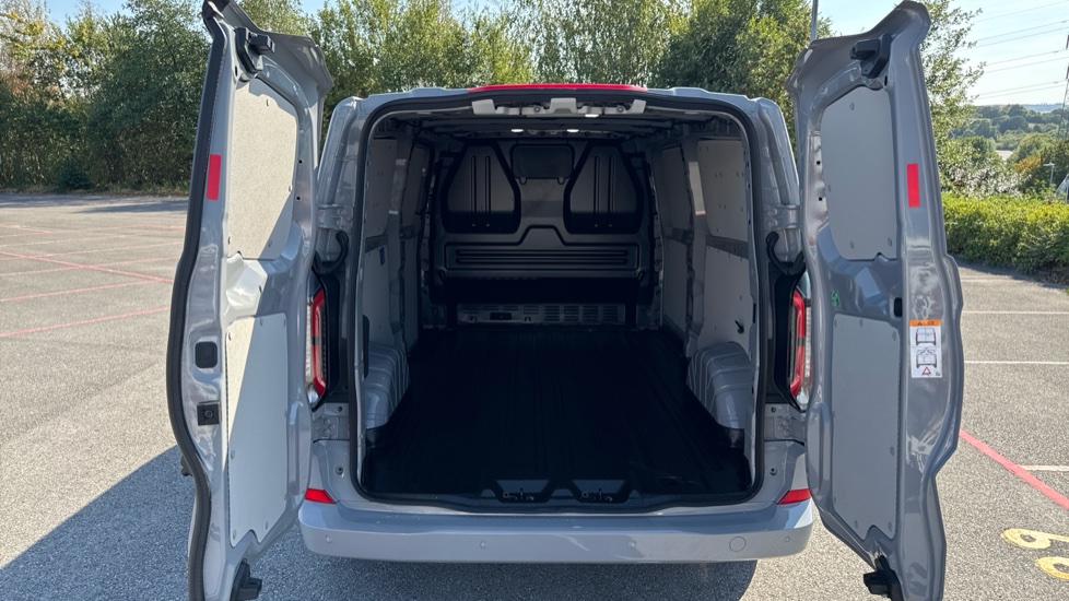 Ford Transit Custom E-340 L2 Electric Rwd 100kW 65kWh H1 Van Limited Auto - Image 3