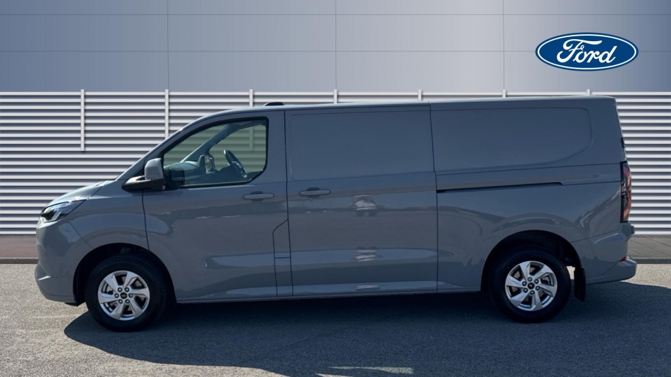 Ford Transit Custom E-340 L2 Electric Rwd 100kW 65kWh H1 Van Limited Auto - Image 4
