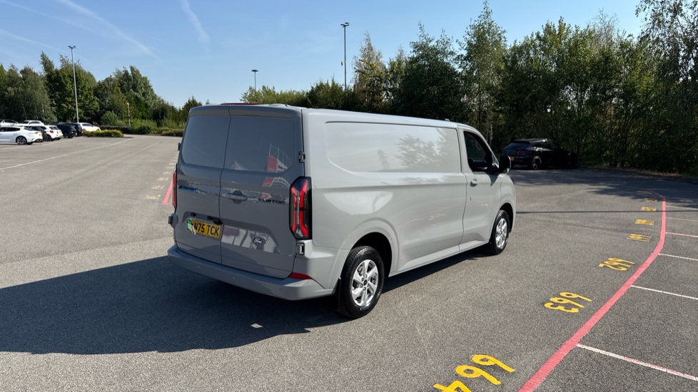 Ford Transit Custom E-340 L2 Electric Rwd 100kW 65kWh H1 Van Limited Auto - Image 10