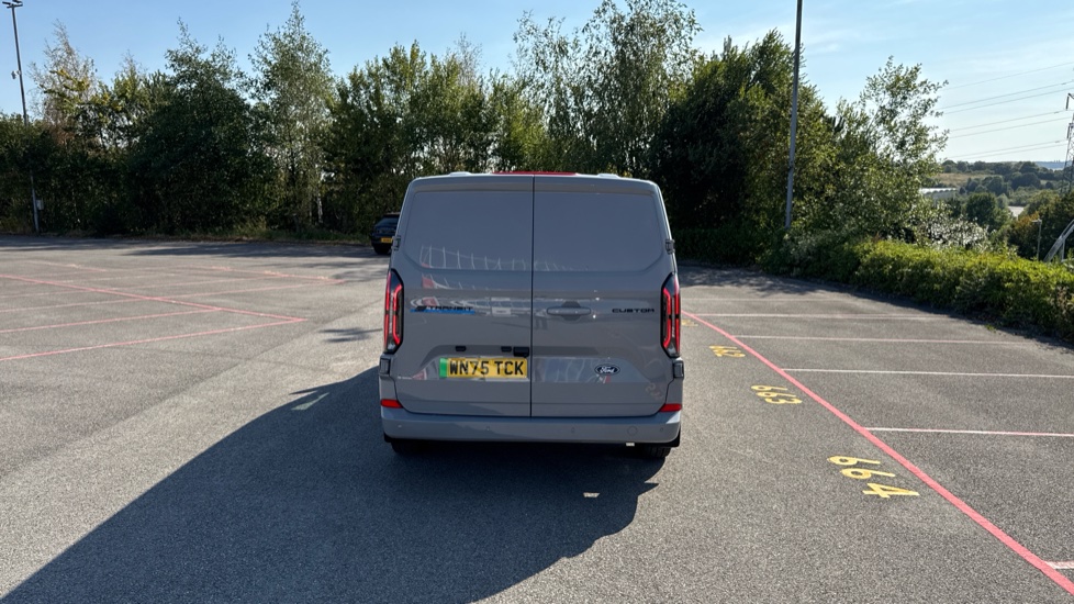Ford Transit Custom E-340 L2 Electric Rwd 100kW 65kWh H1 Van Limited Auto - Image 11