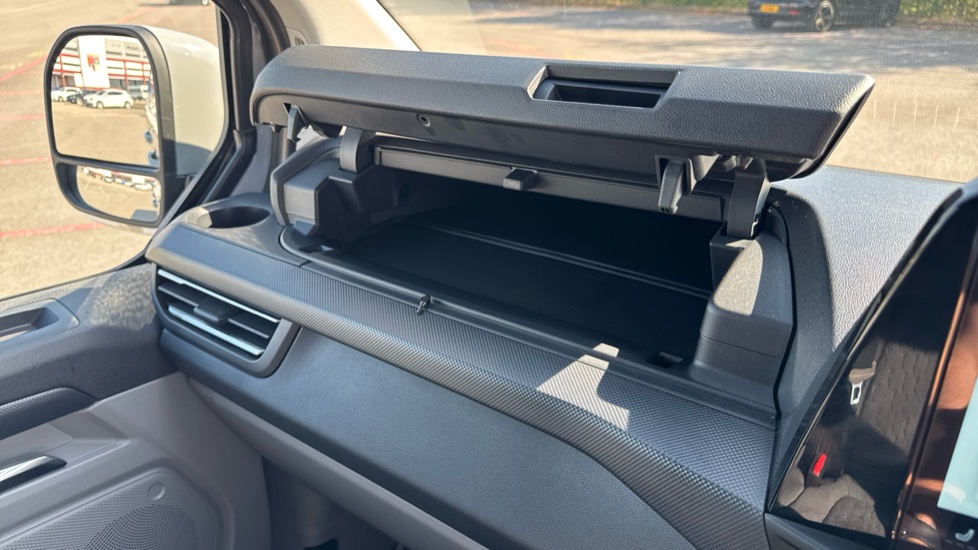 Ford Transit Custom E-340 L2 Electric Rwd 100kW 65kWh H1 Van Limited Auto - Image 38