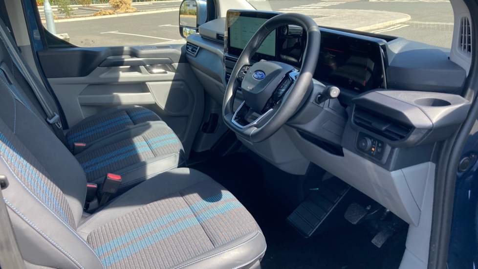 Ford Transit Custom E-320 L1 Rwd 160kW 65kWh H1 Van Sport Auto - Image 6