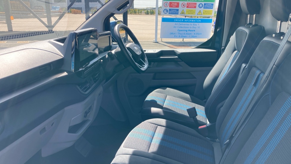 Ford Transit Custom E-320 L1 Rwd 160kW 65kWh H1 Van Sport Auto - Image 13