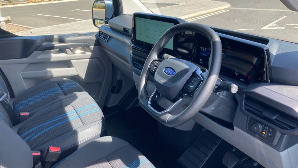 Ford Transit Custom E-320 L1 Rwd 160kW 65kWh H1 Van Sport Auto - Image 16
