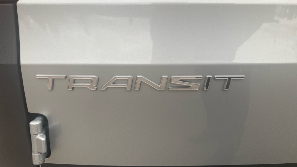 Ford Transit Connect 250 L2 Petrol 1.5 EcoBoost PHEV 150 Trend Van Auto - Image 21
