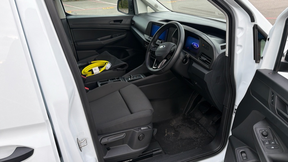 Ford Transit Connect 250 L2 Petrol 1.5 EcoBoost PHEV 150 Trend Van Auto - Image 6