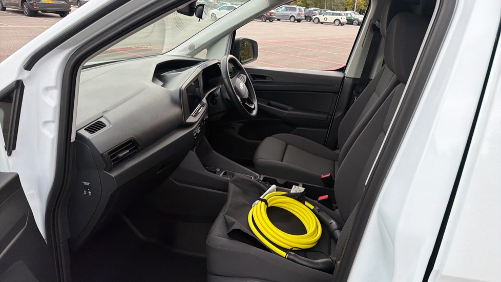 Ford Transit Connect 250 L2 Petrol 1.5 EcoBoost PHEV 150 Trend Van Auto - Image 13