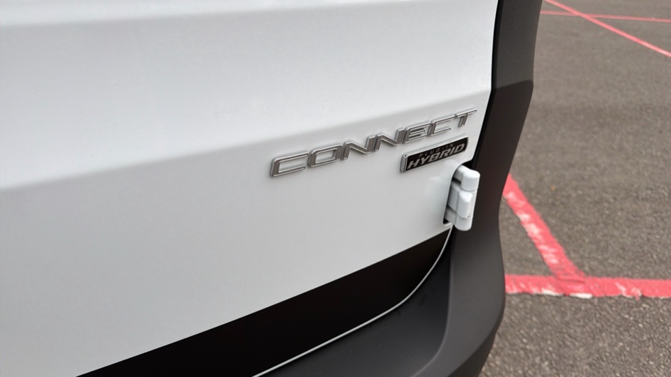 Ford Transit Connect 250 L2 Petrol 1.5 EcoBoost PHEV 150 Trend Van Auto - Image 23
