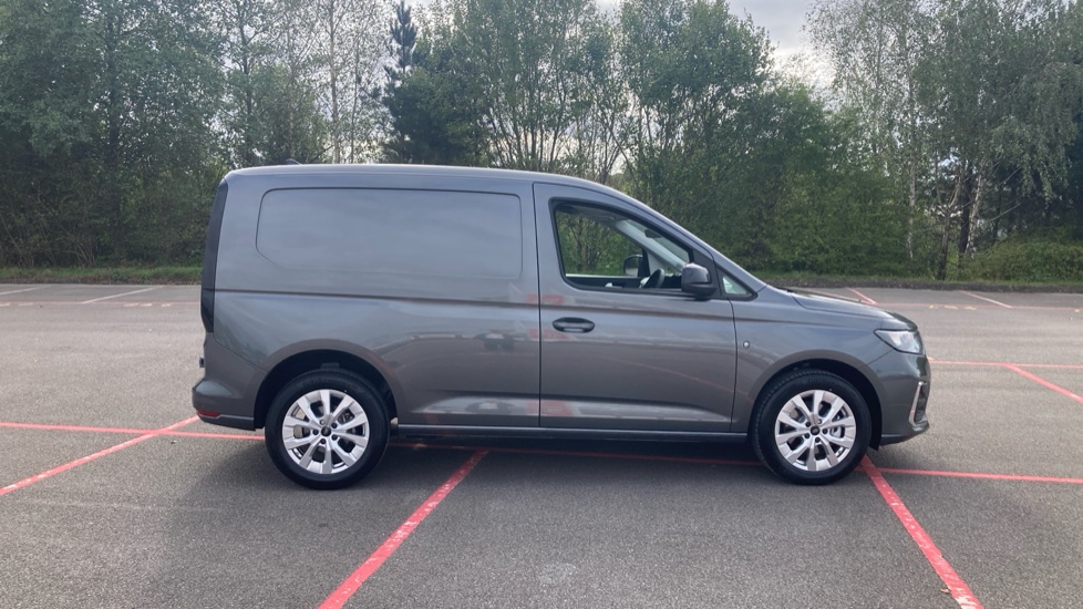 Ford Transit Connect 230 L1 Diesel 2.0 EcoBlue 122ps Limited Van Auto - Image 9