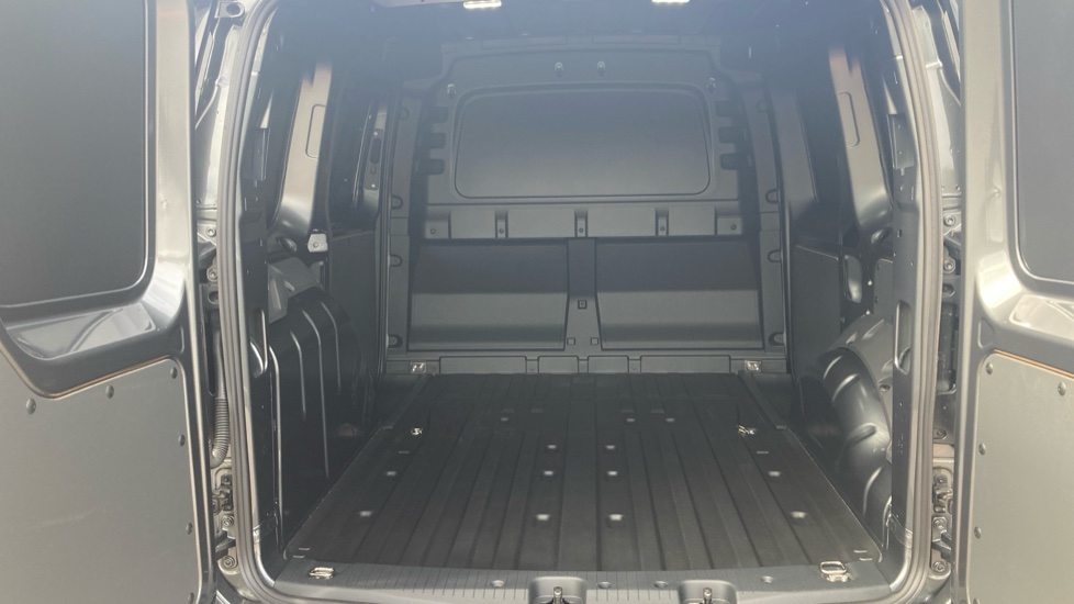 Ford Transit Connect 230 L1 Diesel 2.0 EcoBlue 122ps Limited Van Auto - Image 12