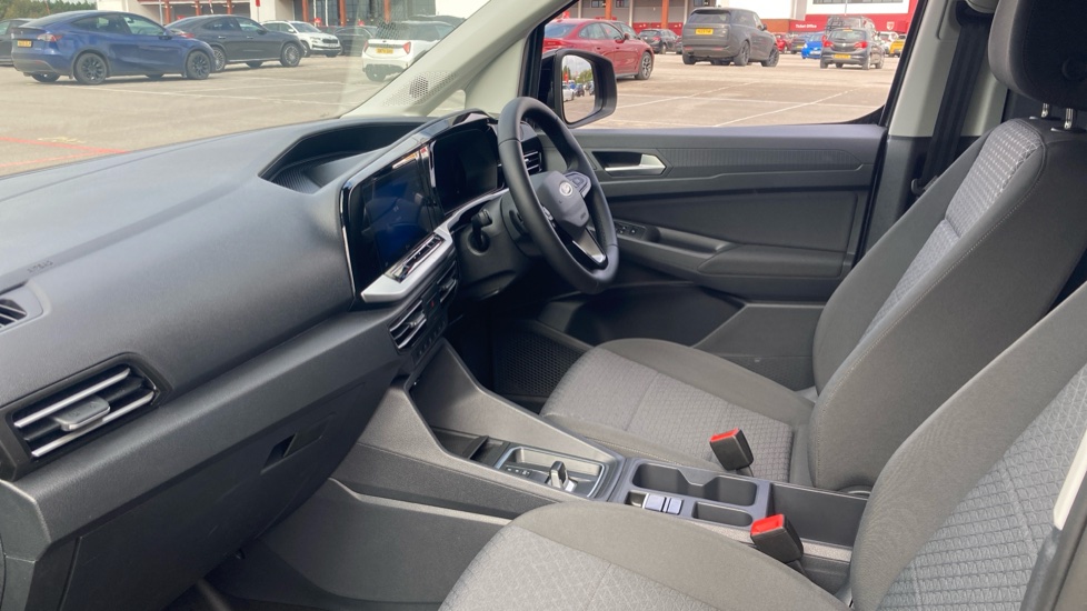Ford Transit Connect 230 L1 Diesel 2.0 EcoBlue 122ps Limited Van Auto - Image 13