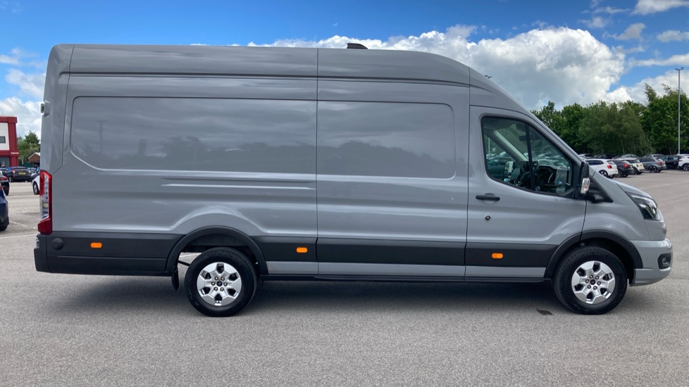 Ford Transit 350 L4 Diesel Rwd 2.0 EcoBlue 165ps H3 Limited Van [Nav] - Image 9