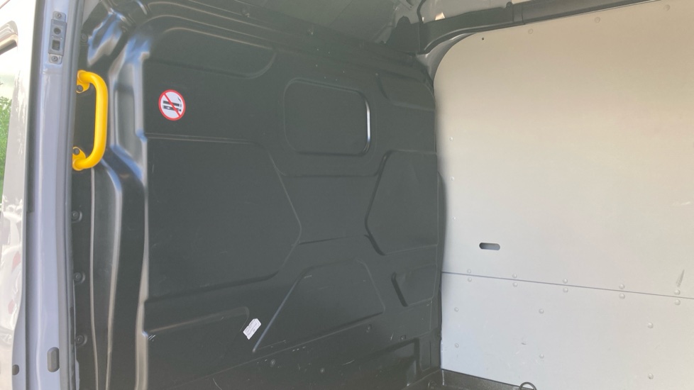 Ford Transit 350 L4 Diesel Rwd 2.0 EcoBlue 165ps H3 Limited Van [Nav] - Image 18