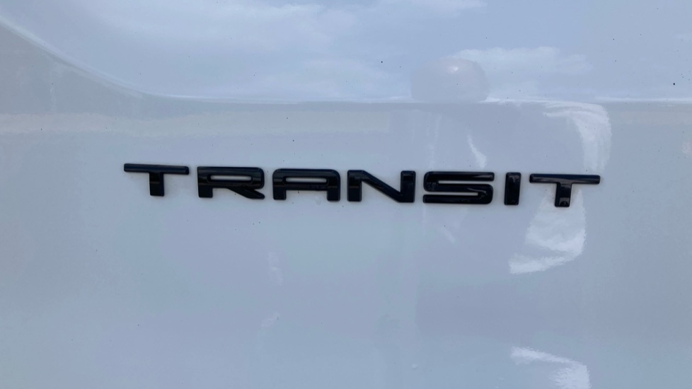 Ford Transit 350 L3 Diesel Fwd 2.0 EcoBlue 165ps H2 Limited Van Auto [Nav] - Image 21