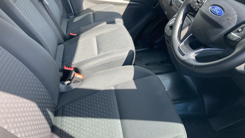Ford Transit 350 L3 Diesel Fwd 2.0 EcoBlue 165ps H2 Limited Van Auto [Nav] - Image 27