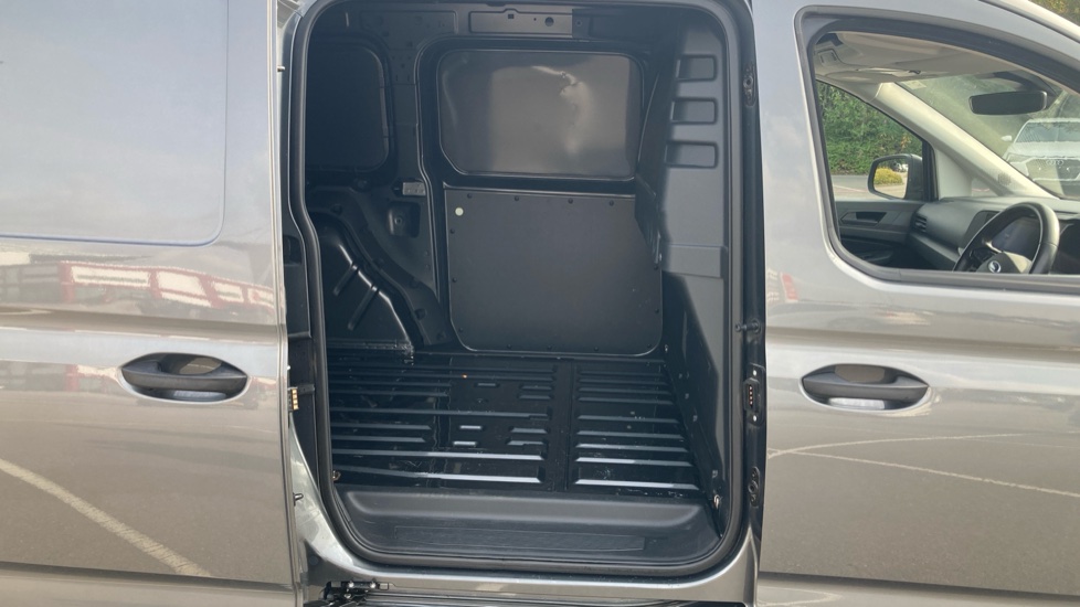 Ford Transit Connect 240 L2 Diesel 2.0 EcoBlue 122ps Trend Van Auto - Image 5