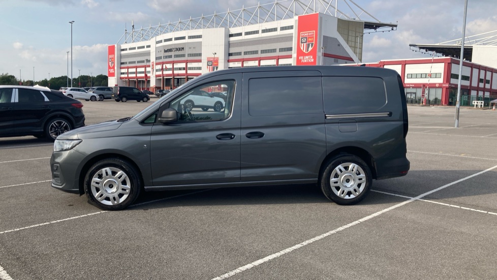 Ford Transit Connect 240 L2 Diesel 2.0 EcoBlue 122ps Trend Van Auto - Image 9