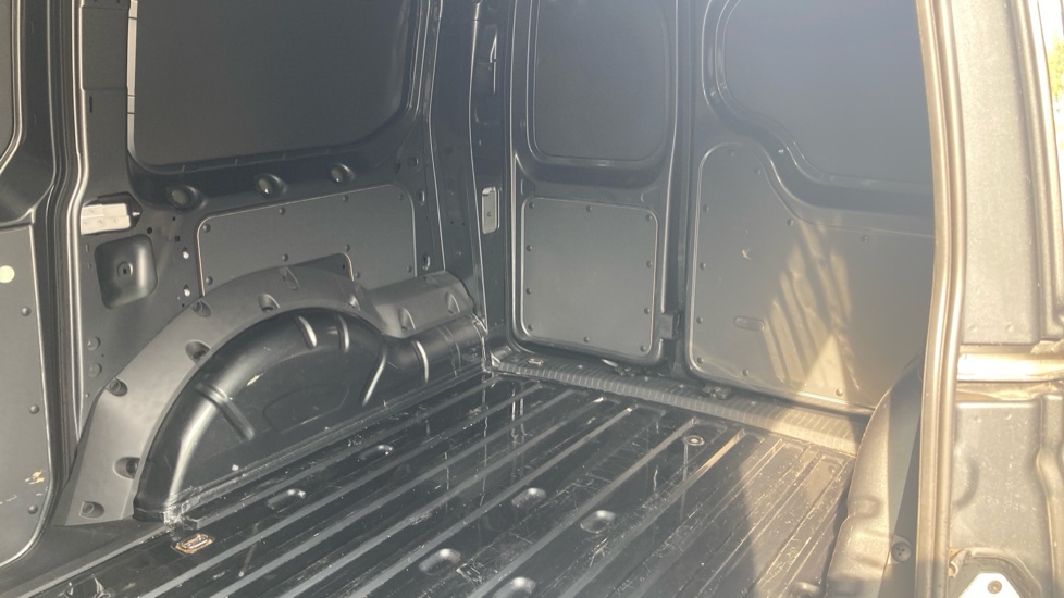 Ford Transit Connect 240 L2 Diesel 2.0 EcoBlue 122ps Trend Van Auto - Image 14