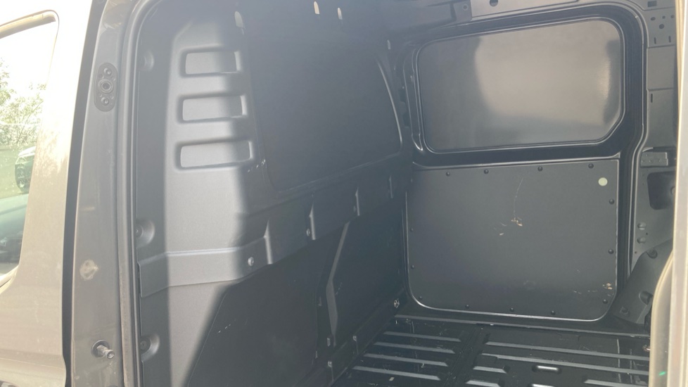 Ford Transit Connect 240 L2 Diesel 2.0 EcoBlue 122ps Trend Van Auto - Image 18