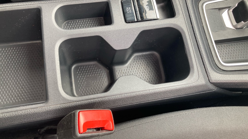 Ford Transit Connect 240 L2 Diesel 2.0 EcoBlue 122ps Trend Van Auto - Image 25