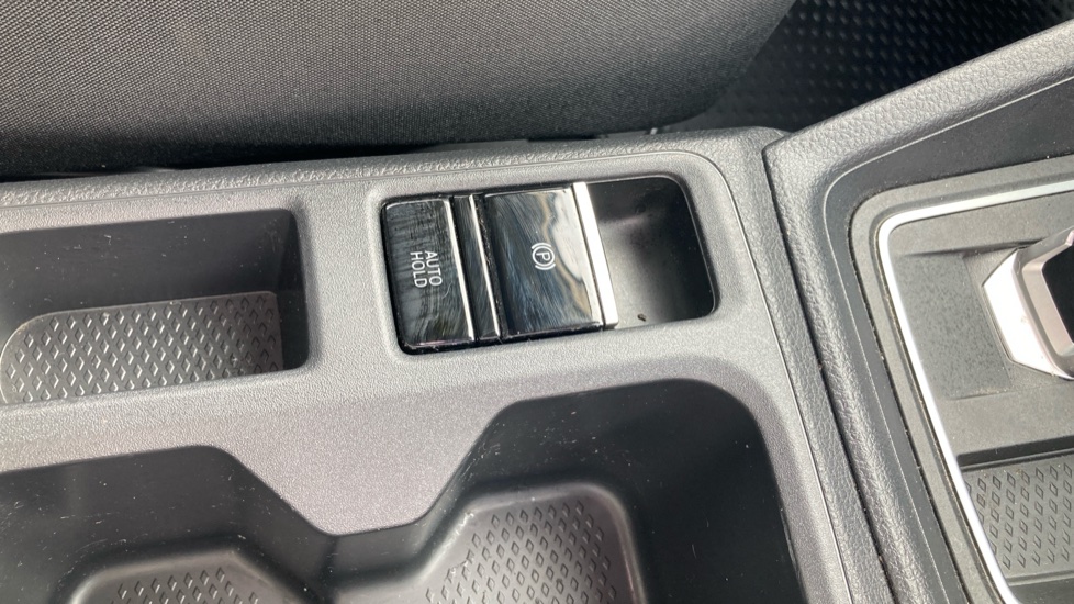 Ford Transit Connect 240 L2 Diesel 2.0 EcoBlue 122ps Trend Van Auto - Image 26