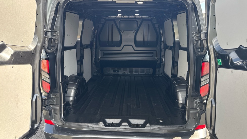 Ford Transit Custom 300 L1 Diesel Fwd 2.0 EcoBlue 136ps H1 Van Limited Auto - Image 12