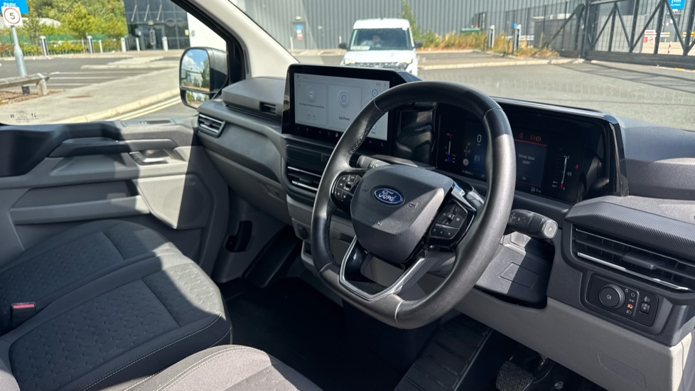 Ford Transit Custom 300 L1 Diesel Fwd 2.0 EcoBlue 136ps H1 Van Limited Auto - Image 16