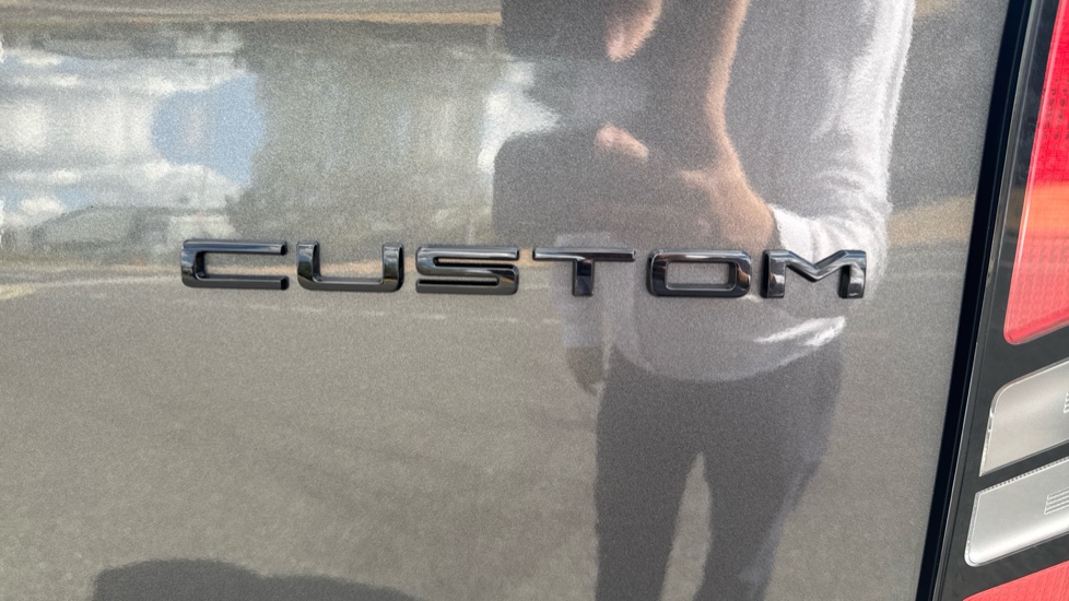 Ford Transit Custom 300 L1 Diesel Fwd 2.0 EcoBlue 136ps H1 Van Limited Auto - Image 22