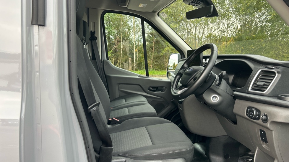 Ford Transit 350 L3 Diesel Fwd 2.0 EcoBlue 165ps H2 Limited Van Auto [Nav] - Image 6