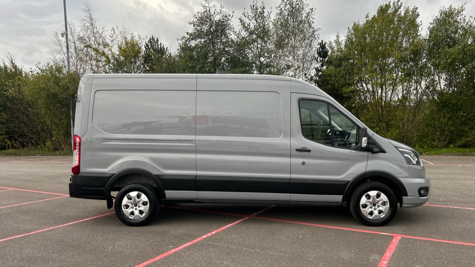 Ford Transit 350 L3 Diesel Fwd 2.0 EcoBlue 165ps H2 Limited Van Auto [Nav] - Image 9