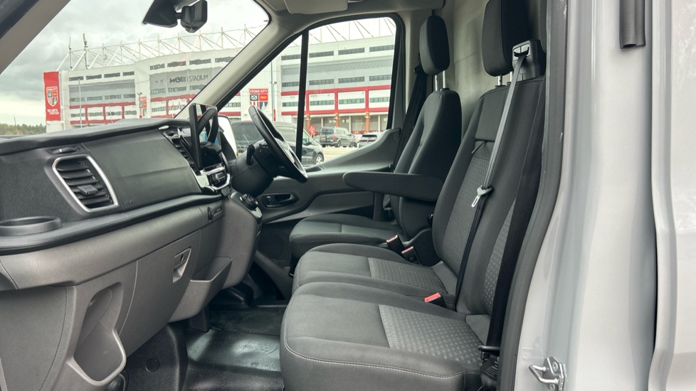 Ford Transit 350 L3 Diesel Fwd 2.0 EcoBlue 165ps H2 Limited Van Auto [Nav] - Image 13