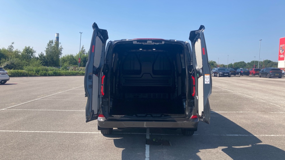Ford Transit Custom E-320 L1 Rwd 160kW 65kWh H1 Van Limited Auto - Image 3