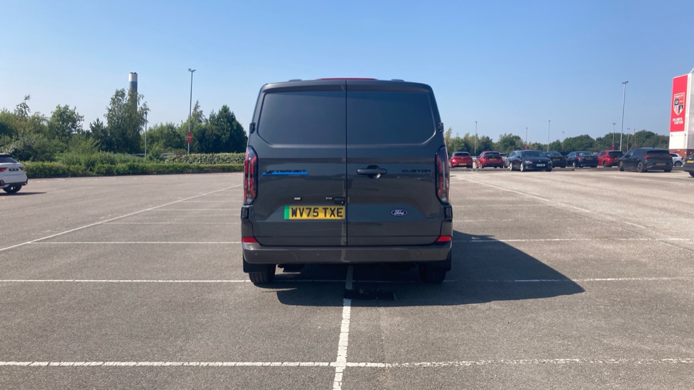 Ford Transit Custom E-320 L1 Rwd 160kW 65kWh H1 Van Limited Auto - Image 11