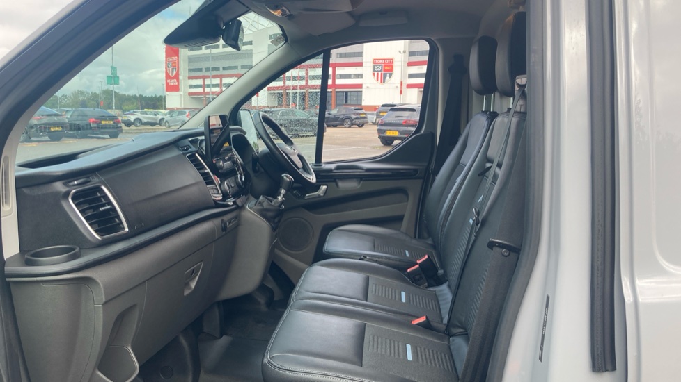 Ford Transit Custom 300 L1 Diesel Fwd 2.0 EcoBlue 130ps Low Roof Active Van - Image 13