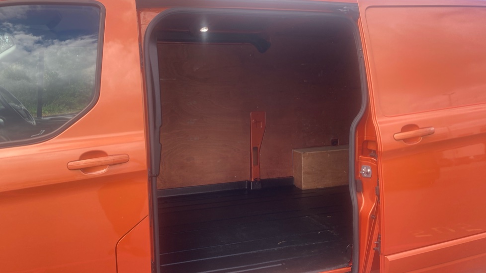 Ford Transit Custom 300 L2 Diesel Fwd 2.0 EcoBlue 170ps Low Roof Limited Van Auto - Image 5