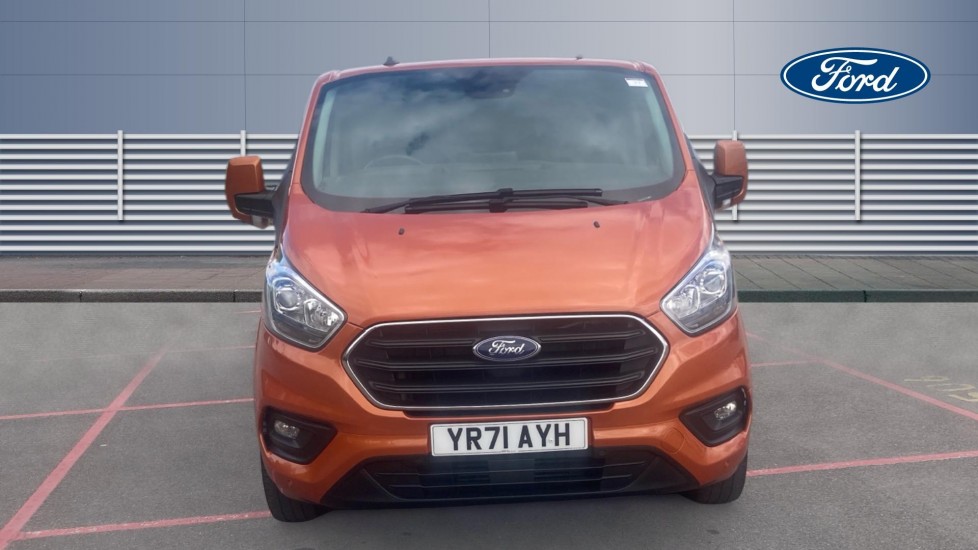 Ford Transit Custom 300 L2 Diesel Fwd 2.0 EcoBlue 170ps Low Roof Limited Van Auto - Image 8