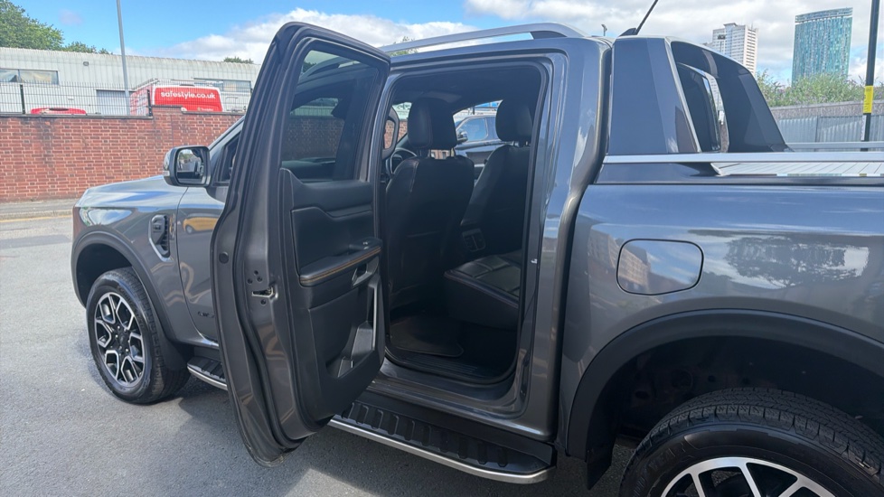 Ford Ranger Diesel Pick Up D/Cab Wildtrak 3.0 EcoBlue V6 240 Auto - Image 5