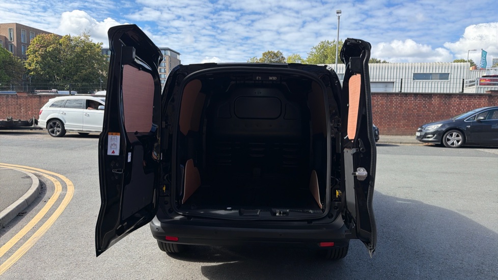 Ford Transit Courier E-Transit Courier 100kW 43kWh Limited Van Auto - Image 3